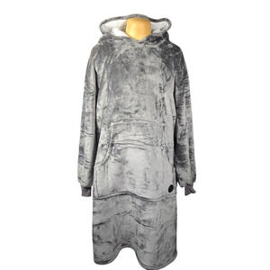 Three Poodle Women's Plush Gray Oversized Blanket Hoodie One Size Sherpa